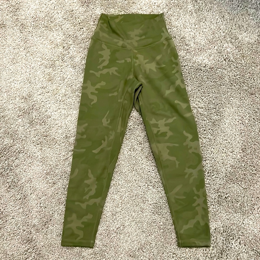P’tula mystique leggings size small 23”
